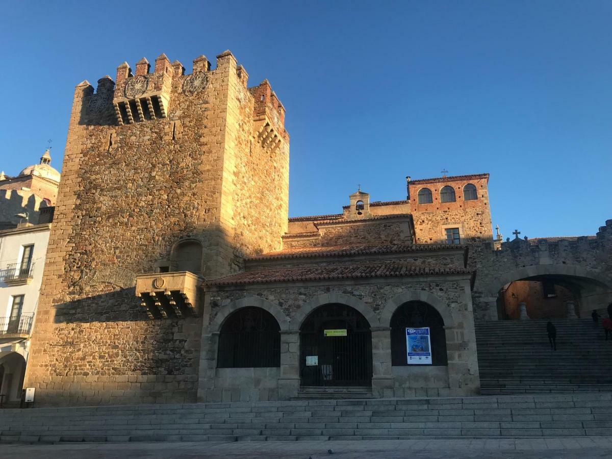 Adama Apartamento Turistico Касерес Екстер'єр фото