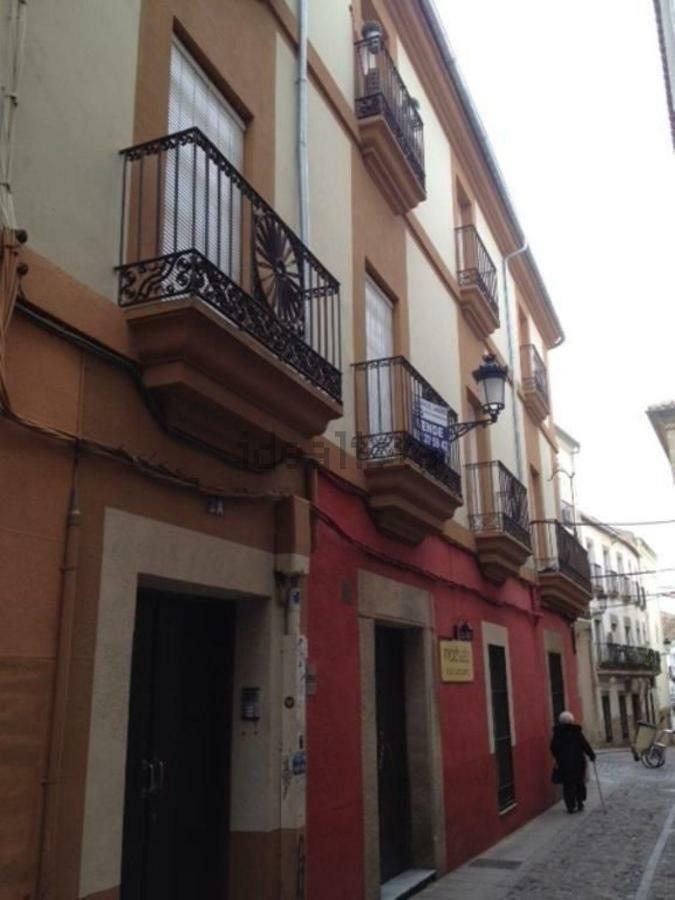 Adama Apartamento Turistico Касерес Екстер'єр фото